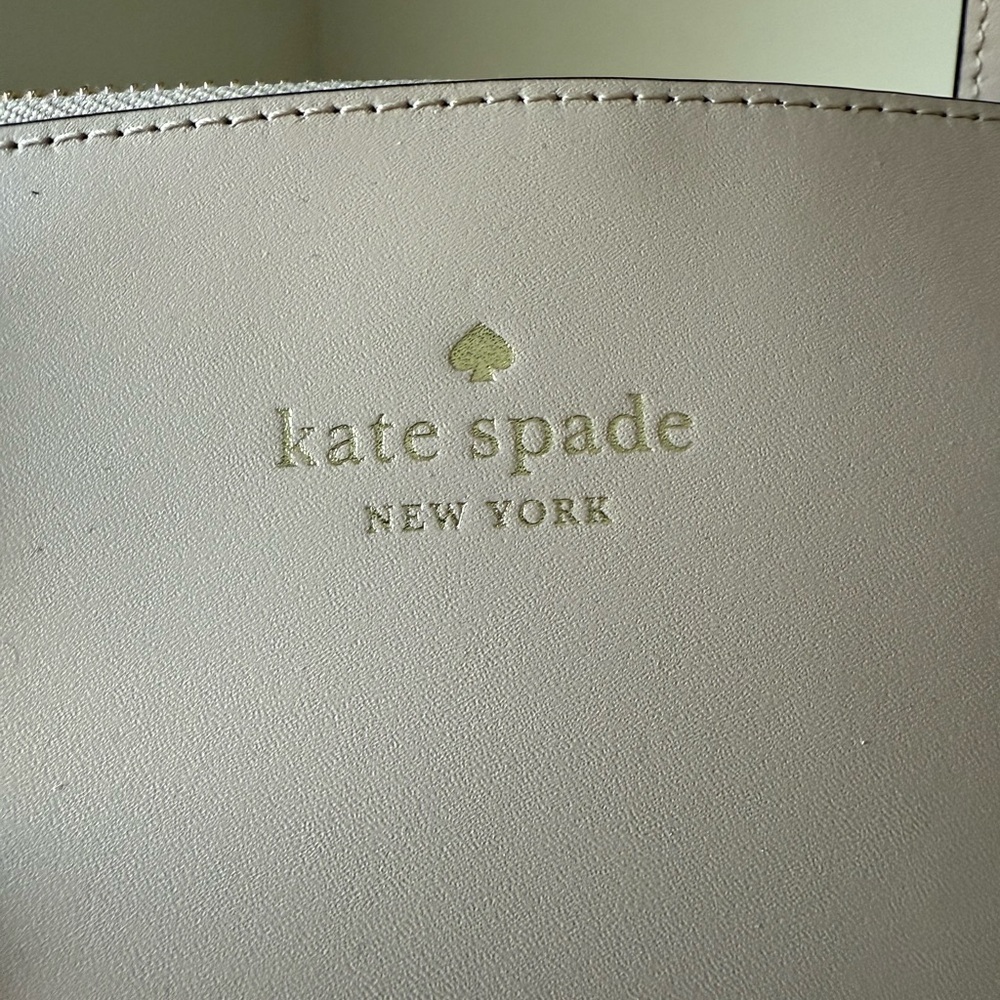 Kate Spade Soft Pink Leather Tote - Picture 2 of 5